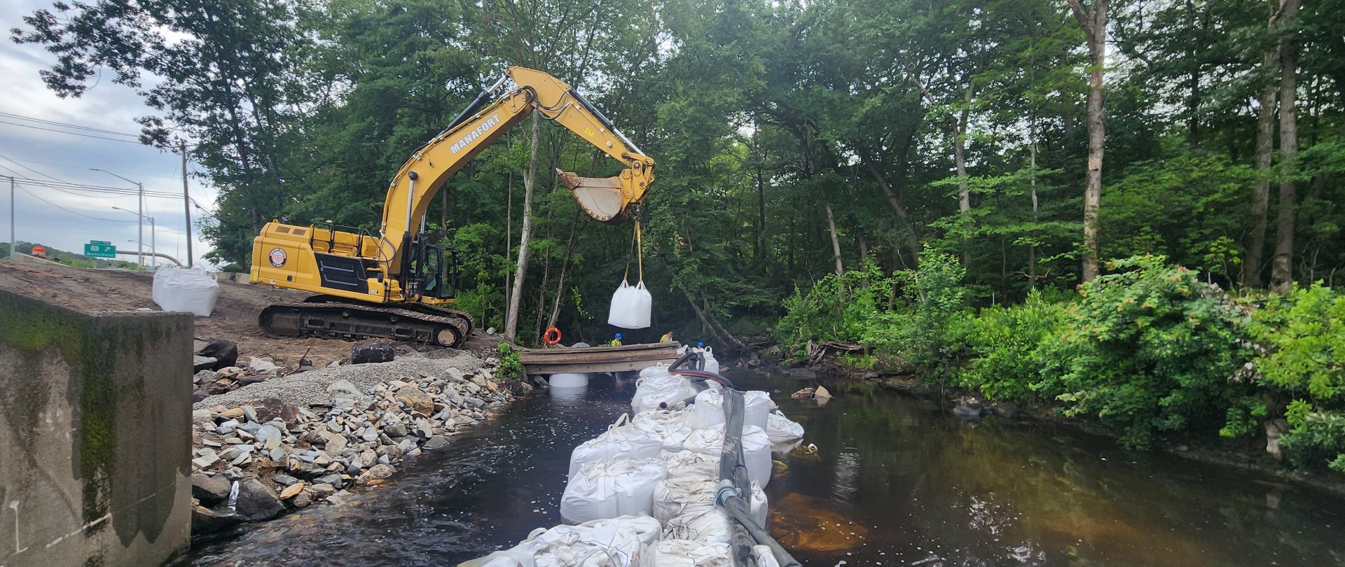 Bridge 251 Latimer Brook South Barrel Sandbag Installation